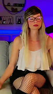 Kittychatte online show from 05-30-26, 09:04