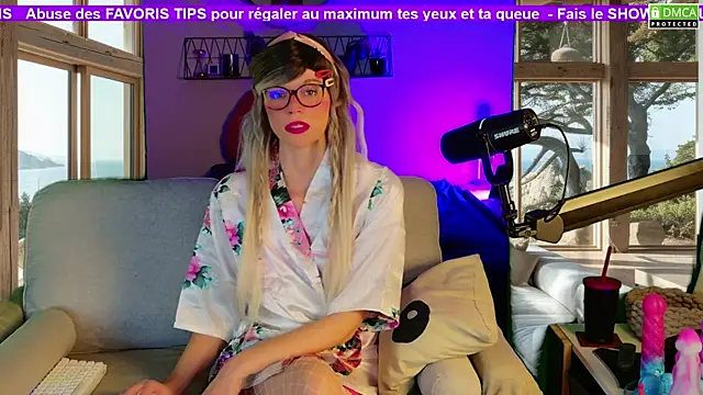 Kittychatte online show from 11-09-25, 11:03