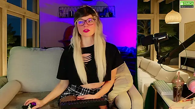 Snapshot of Kittychatte chatting on 03-03-26, 09:22 Kittychatte online show from 03-03-26, 09:22