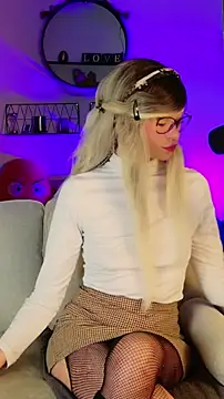 Kittychatte online show from 03-25-26, 06:46