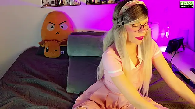 Kittychatte online show from 11-24-25, 09:26