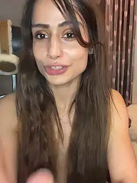 LaPetitechienne1 online show from 02-22-25, 09:15