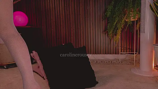 Snapshot of carolinerousev chatting on 07-18-26, 06:49 carolinerousev online show from 07-18-26, 06:49