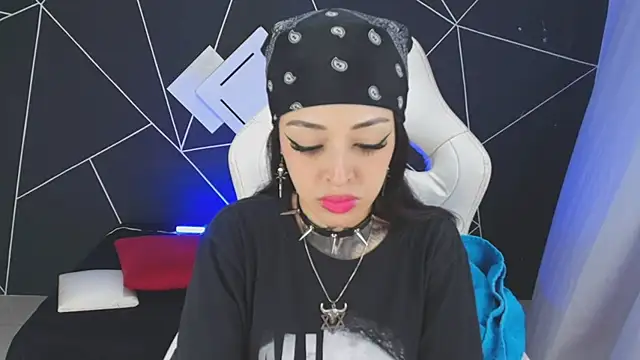 farichell online show from 10-22-25, 07:35