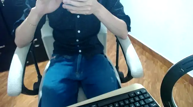 Snapshot of SexAegons chatting on 02-26-25, 04:41 SexAegons online show from 02-26-25, 04:41