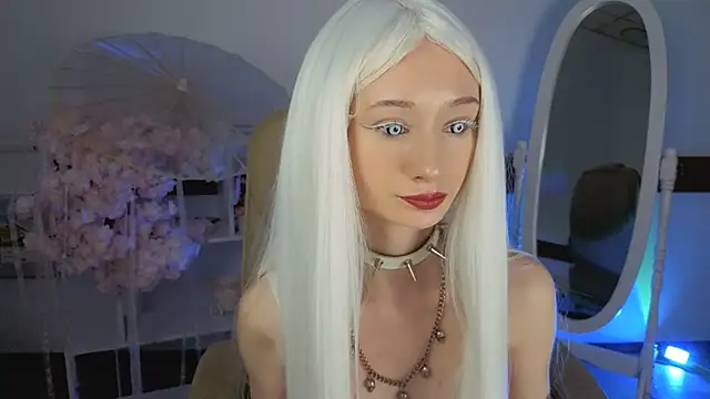 Katia Kim online show from 11-05-25, 06:16