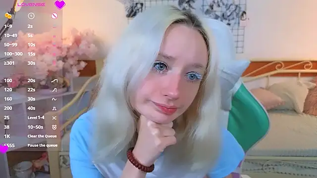 Katia Kim online show from 04-05-26, 05:25