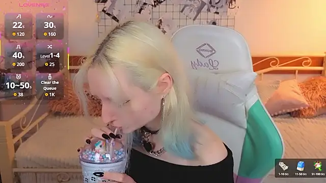 Katia Kim online show from 03-09-26, 06:17