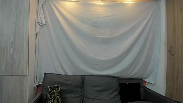 Mhelanny2 online show from 02-04-26, 05:19