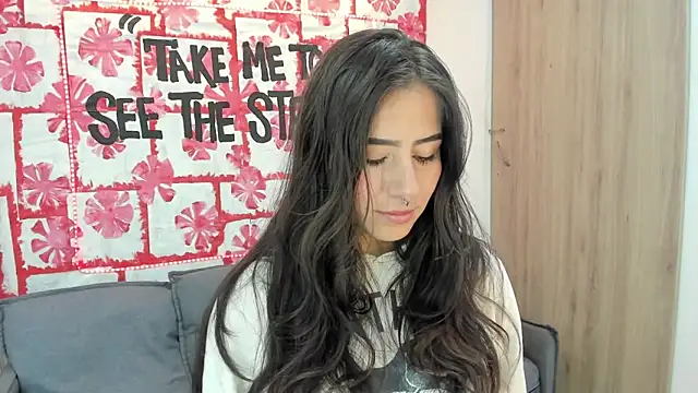 Snapshot of Mhelanny2 chatting on 03-05-25, 05:07 Mhelanny2 online show from 03-05-25, 05:07