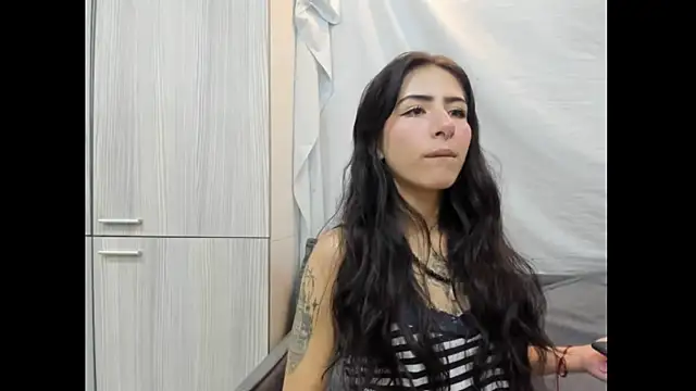 Mhelanny2 online show from 12-13-25, 08:59