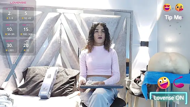 StefanyMiler online show from 10-16-25, 08:06