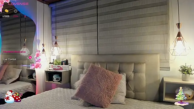 cristal  hot 1 online show from 11-25-25, 04:57