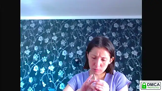 Snapshot of Sophi_Cute chatting on 05-30-26, 07:25 Sophi Cute online show from 05-30-26, 07:25