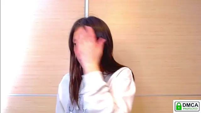 Snapshot of Sophi_Cute chatting on 04-25-26, 01:14 Sophi Cute online show from 04-25-26, 01:14