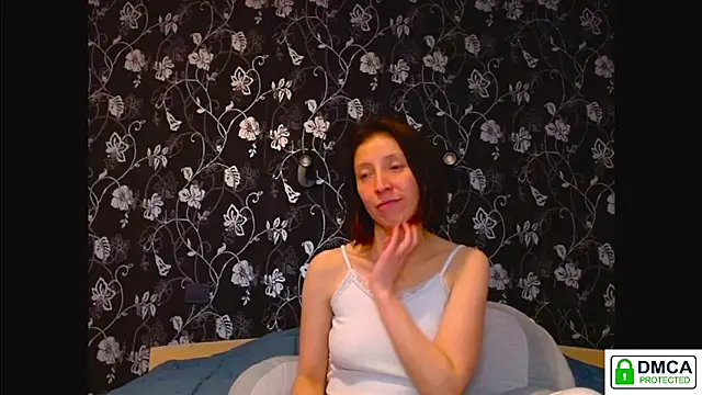 Snapshot of Sophi_Cute chatting on 05-18-26, 11:59 Sophi Cute online show from 05-18-26, 11:59