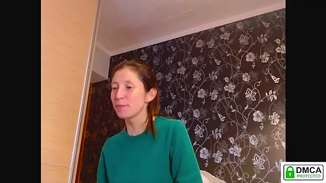 Snapshot of Sophi_Cute chatting on 01-19-26, 01:59 Sophi Cute online show from 01-19-26, 01:59