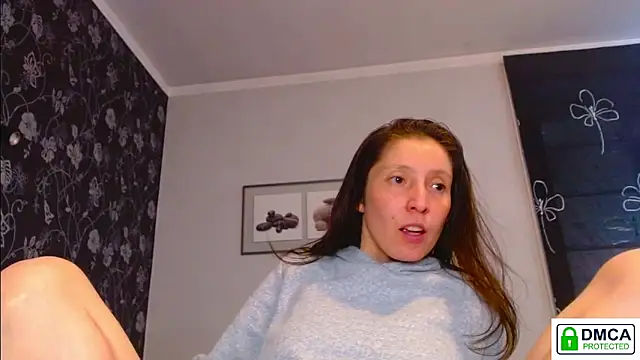 Sophi Cute online show from 03-25-26, 01:43