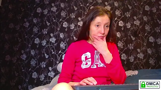 Snapshot of Sophi_Cute chatting on 03-03-26, 01:18 Sophi Cute online show from 03-03-26, 01:18