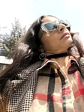 Snapshot of Sam_Sara chatting on 02-04-26, 05:30 Sam Sara online show from 02-04-26, 05:30