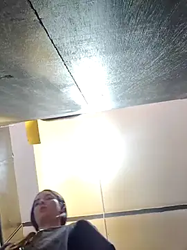 Snapshot of Sam_Sara chatting on 03-29-26, 02:19 Sam Sara online show from 03-29-26, 02:19