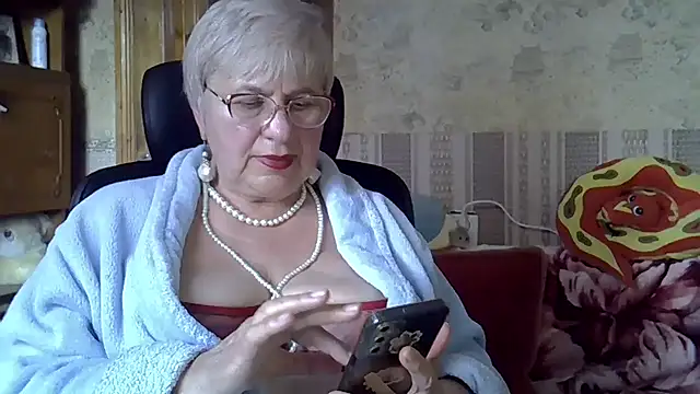 SweetCherry27 online show from 05-11-26, 04:15