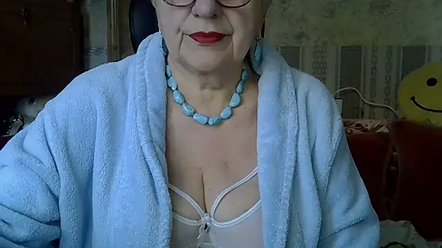 Snapshot of SweetCherry27 chatting on 04-13-26, 04:27 SweetCherry27 online show from 04-13-26, 04:27