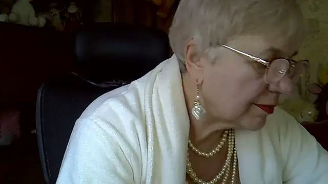 Snapshot of SweetCherry27 chatting on 04-01-26, 02:25 SweetCherry27 online show from 04-01-26, 02:25