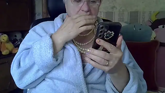 Snapshot of SweetCherry27 chatting on 04-01-26, 05:31 SweetCherry27 online show from 04-01-26, 05:31