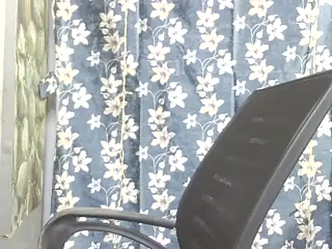 Snapshot of Supriya201 chatting on 01-17-26, 05:44 Supriya201 online show from 01-17-26, 05:44