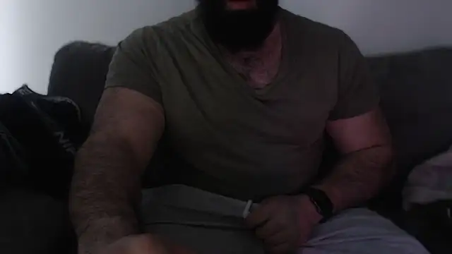 Snapshot of hugemachohandsome chatting on 05-12-26, 06:10 hugemachohandsome online show from 05-12-26, 06:10