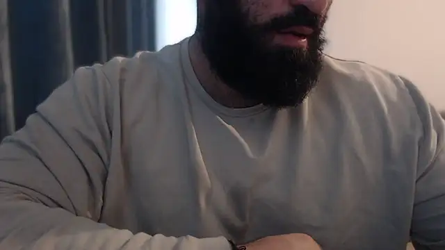 hugemachohandsome online show from 10-28-25, 08:02