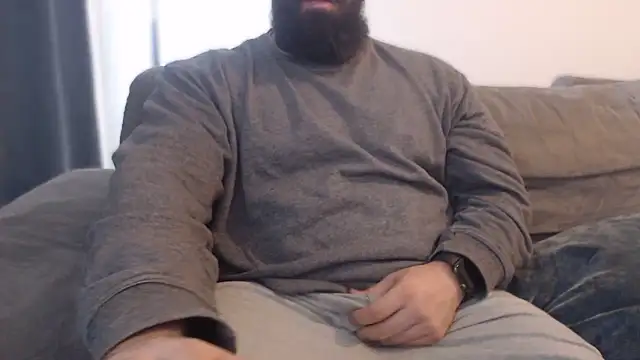 hugemachohandsome online show from 01-09-26, 10:22