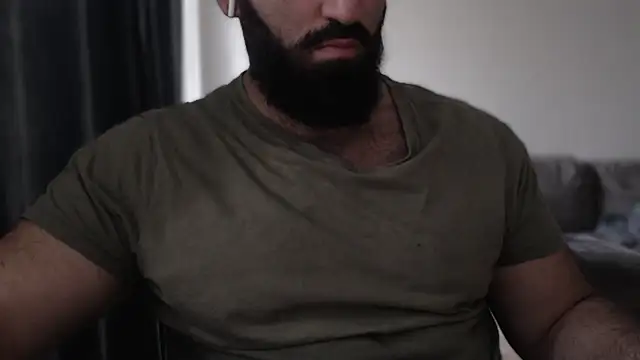 hugemachohandsome online show from 10-20-25, 06:59