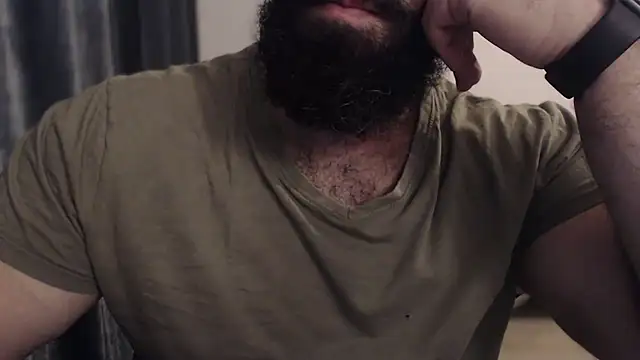 hugemachohandsome online show from 10-29-25, 11:14