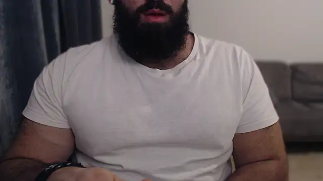 hugemachohandsome online show from 11-19-25, 10:32