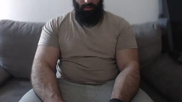 hugemachohandsome online show from 04-07-26, 05:53