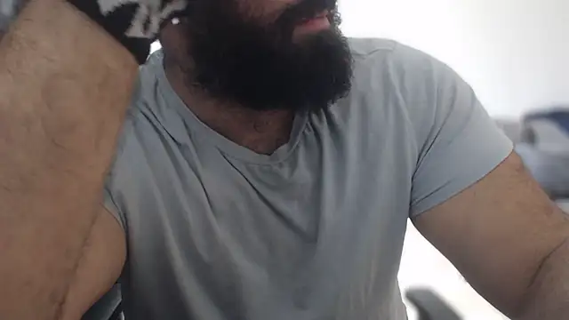 hugemachohandsome online show from 10-04-25, 08:49