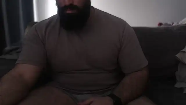 hugemachohandsome online show from 02-18-26, 04:03