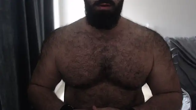 hugemachohandsome online show from 10-08-25, 08:38