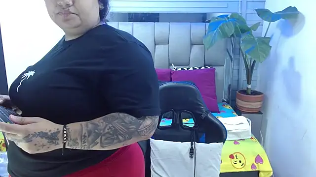 evelin zaens online show from 04-15-26, 04:40