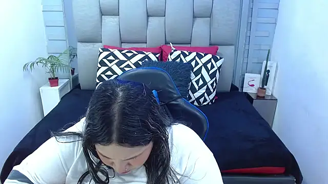 evelin zaens online show from 03-11-26, 04:28