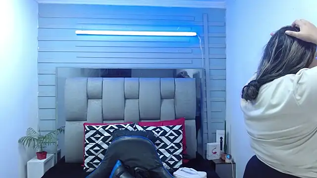 evelin zaens online show from 03-20-26, 03:40