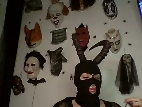 Snapshot of FeticheMacabre chatting on 02-08-25, 04:25 FeticheMacabre online show from 02-08-25, 04:25