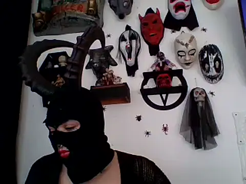 Snapshot of FeticheMacabre chatting on 09-27-25, 07:31 FeticheMacabre online show from 09-27-25, 07:31
