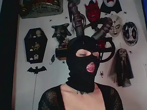 Snapshot of FeticheMacabre chatting on 09-21-25, 05:56 FeticheMacabre online show from 09-21-25, 05:56