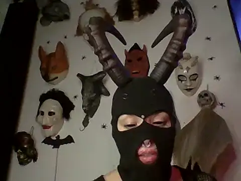 Snapshot of FeticheMacabre chatting on 03-09-25, 06:28 FeticheMacabre online show from 03-09-25, 06:28