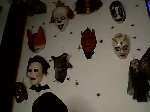 Snapshot of FeticheMacabre chatting on 02-16-25, 05:04 FeticheMacabre online show from 02-16-25, 05:04