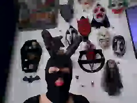 Snapshot of FeticheMacabre chatting on 09-12-25, 05:35 FeticheMacabre online show from 09-12-25, 05:35