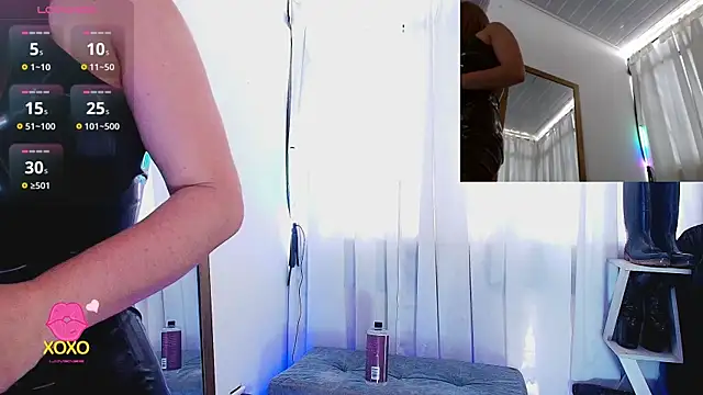 LatexDevil Blondie online show from 03-28-26, 05:36
